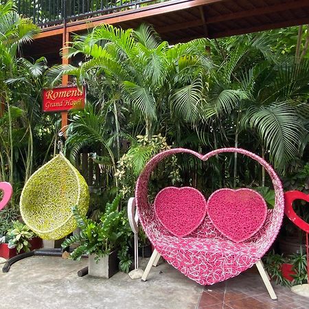 Romena Grand Hotel Chiang Mai Esterno foto