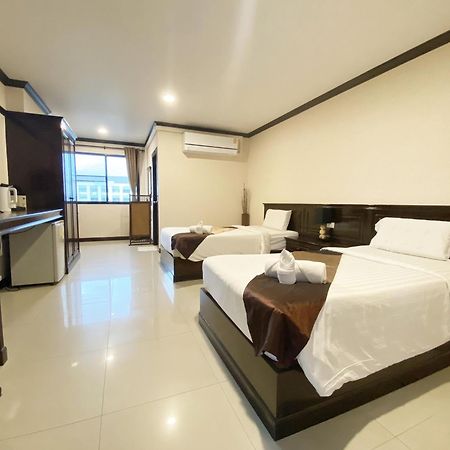 Romena Grand Hotel Chiang Mai Esterno foto