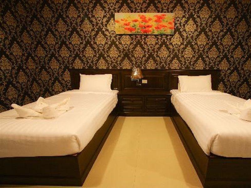 Romena Grand Hotel Chiang Mai Esterno foto