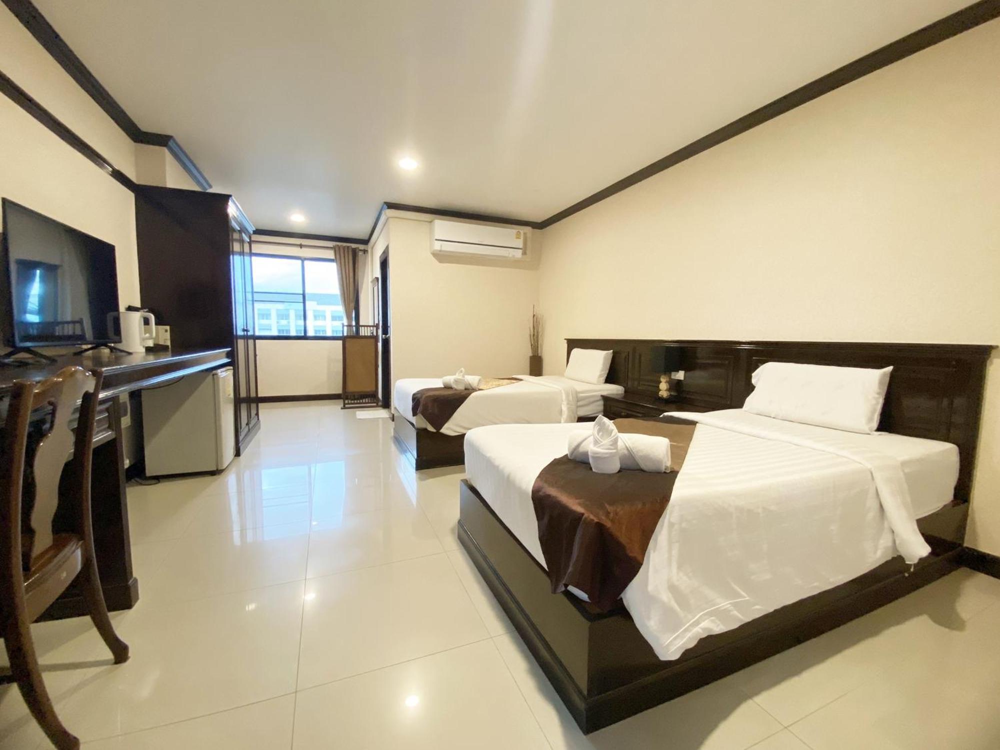 Romena Grand Hotel Chiang Mai Esterno foto